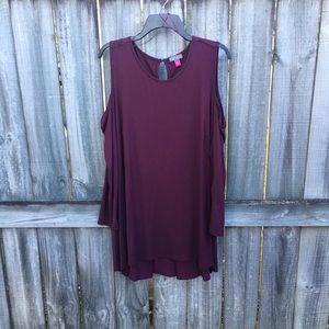 Vince Camuto Plus 1X cold shoulder blouse NWT